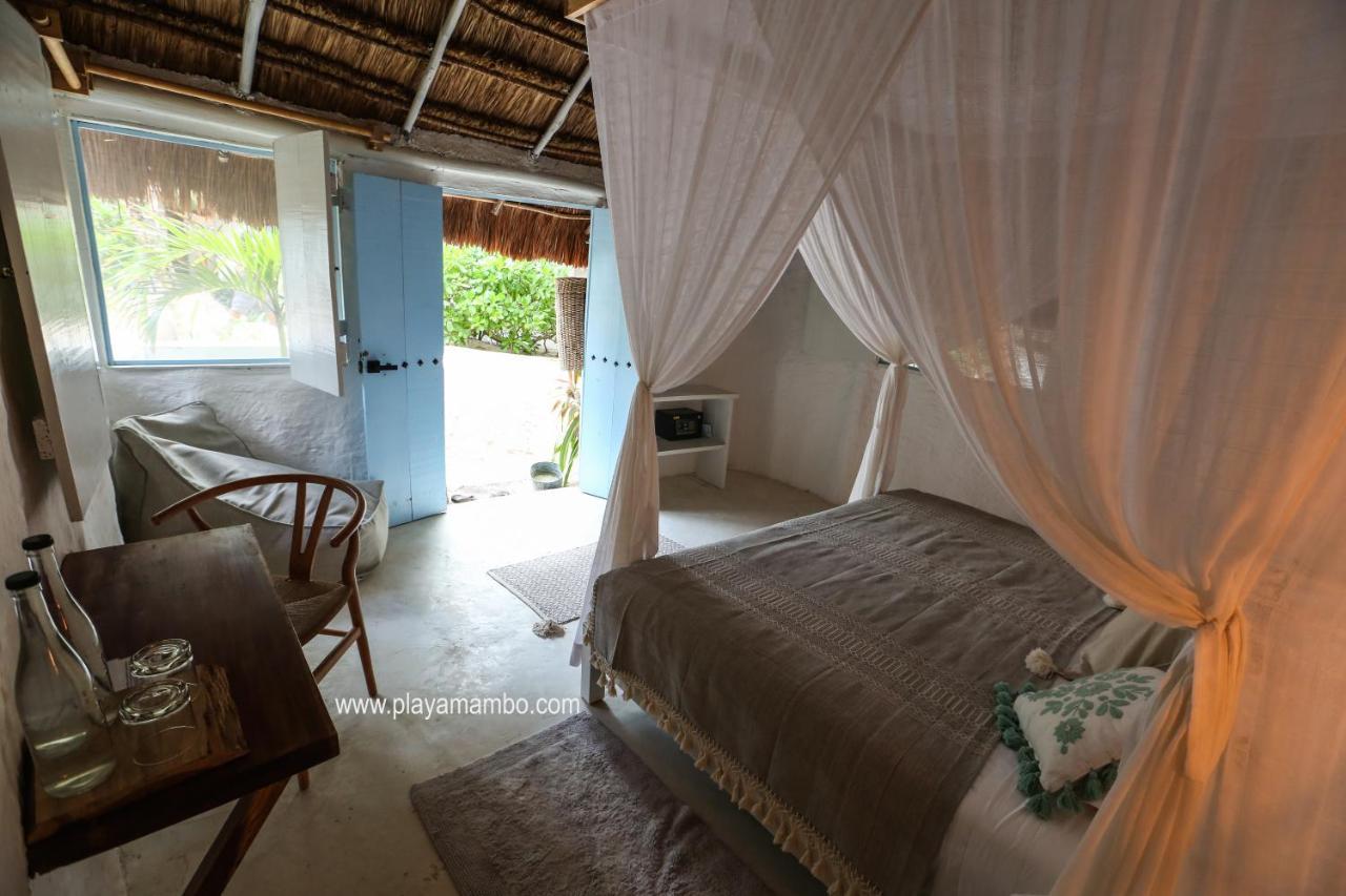 Playa Mambo Eco Cabanas Hotell Tulum Exteriör bild