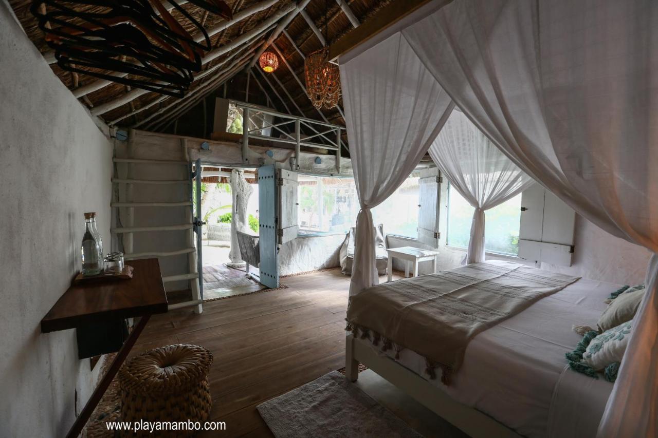 Playa Mambo Eco Cabanas Hotell Tulum Exteriör bild
