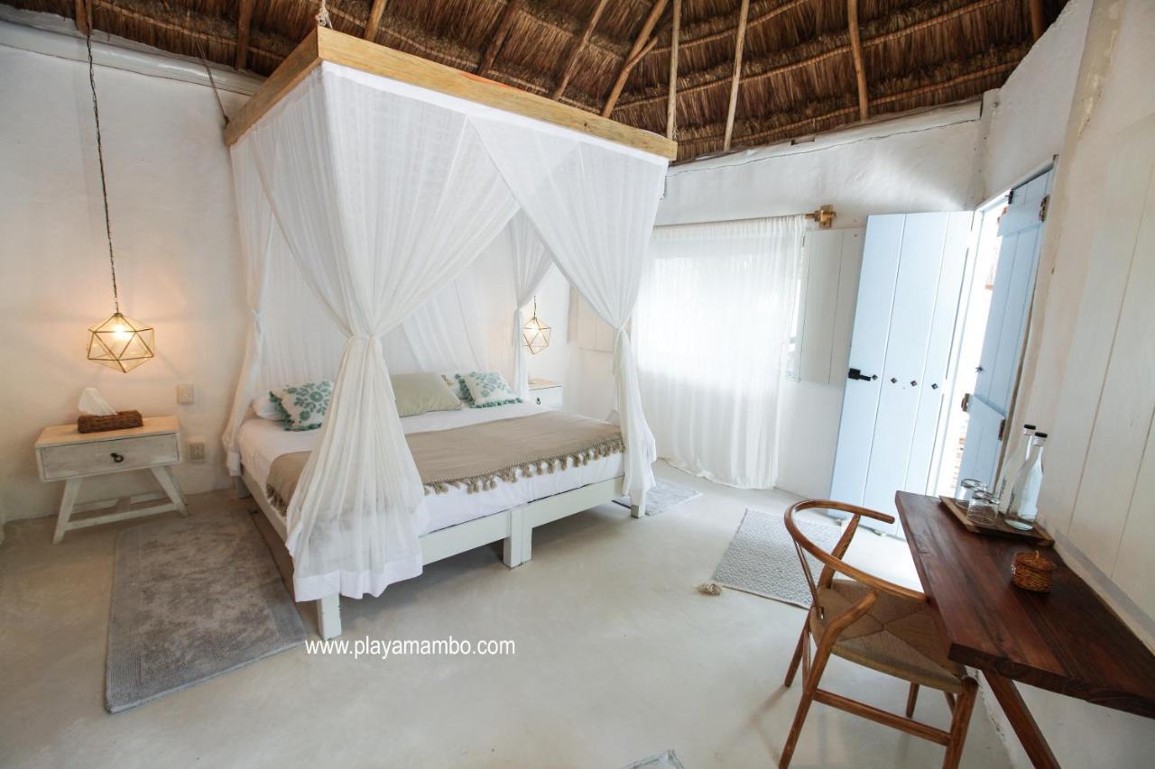Playa Mambo Eco Cabanas Hotell Tulum Exteriör bild