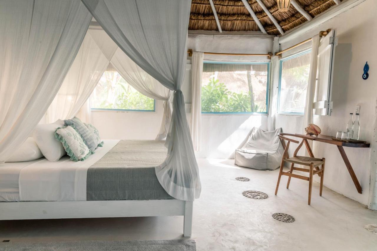 Playa Mambo Eco Cabanas Hotell Tulum Exteriör bild