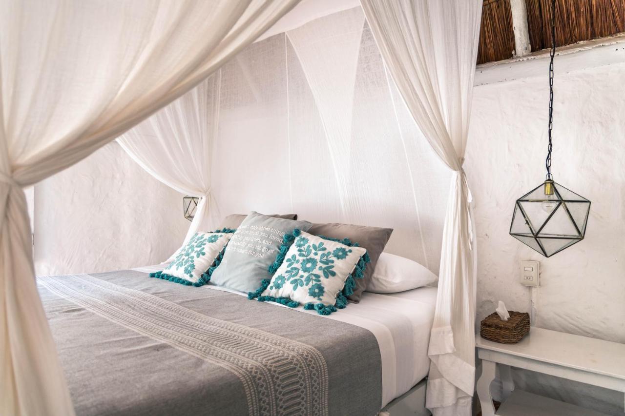 Playa Mambo Eco Cabanas Hotell Tulum Exteriör bild